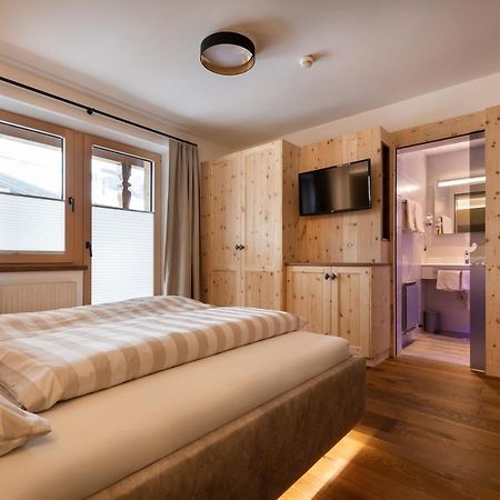 Hotel Garni Landhaus Platzer Цел ам Цилер Екстериор снимка