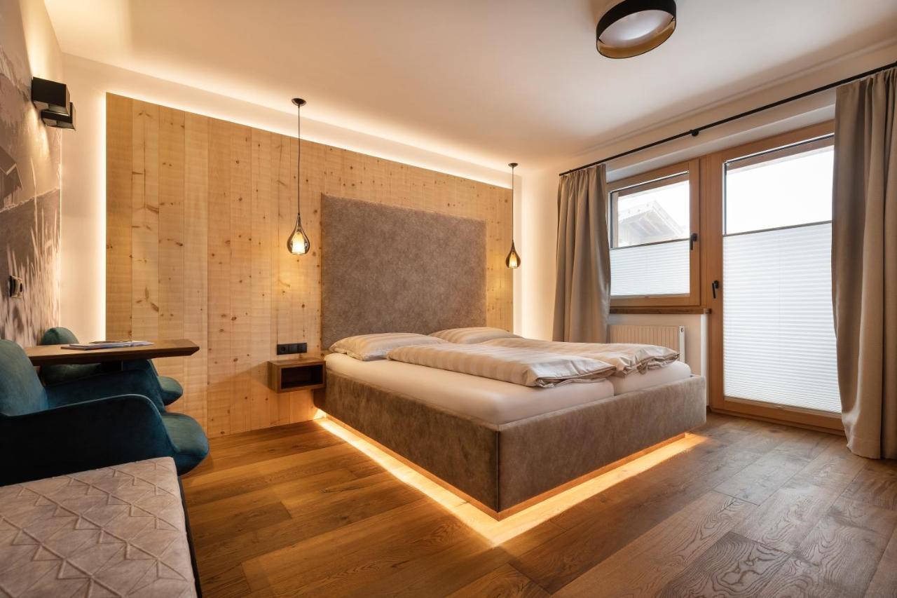 Hotel Garni Landhaus Platzer Цел ам Цилер Екстериор снимка