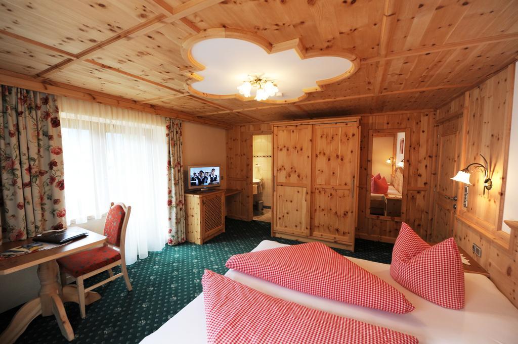 Hotel Garni Landhaus Platzer Цел ам Цилер Екстериор снимка